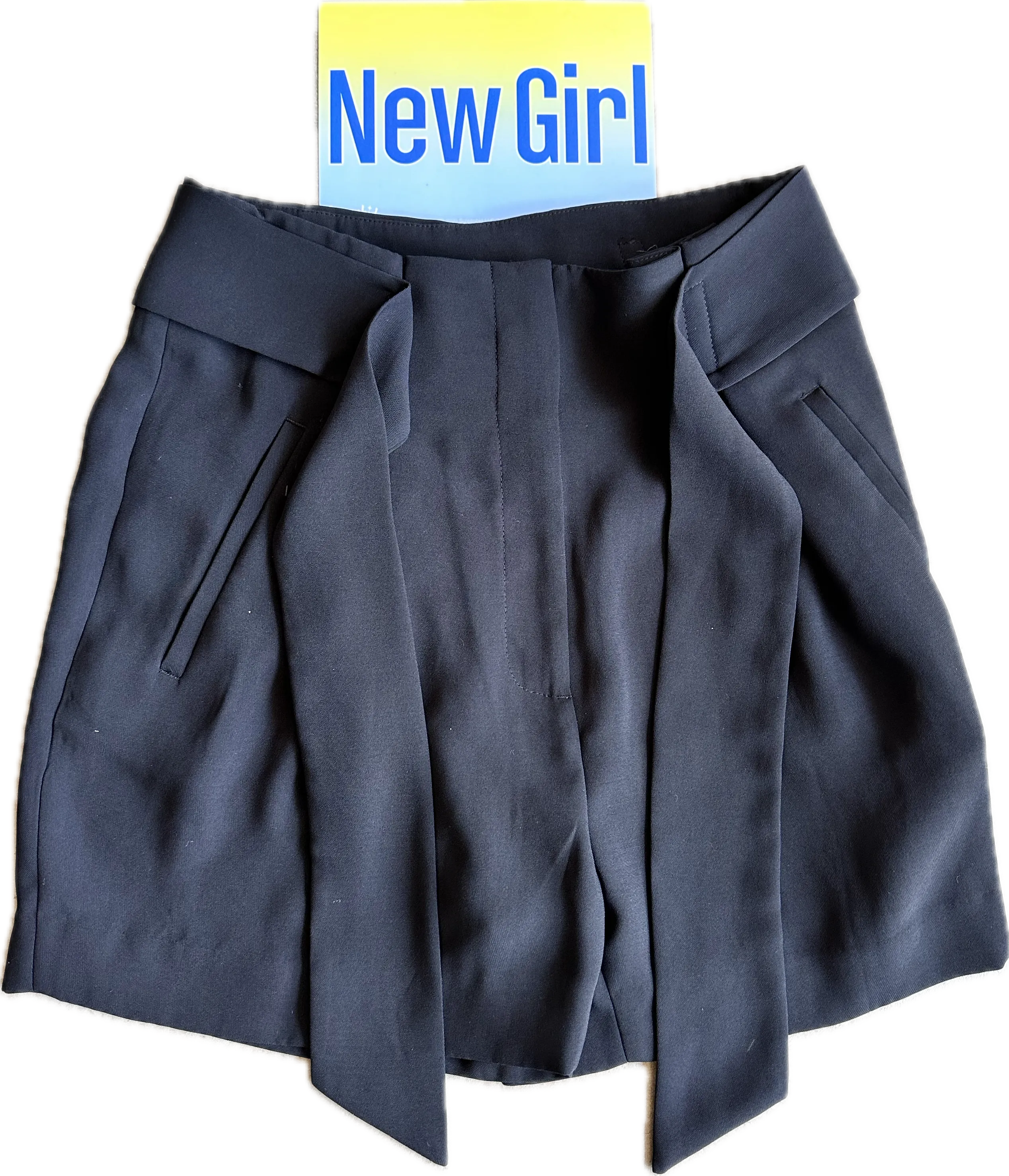 NEW GIRL: Jessica Day's Black Bow Wrap Shorts (S)