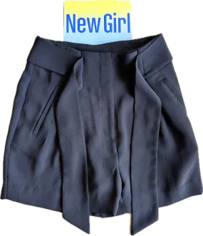 NEW GIRL: Jessica Day's Black Bow Wrap Shorts (S)