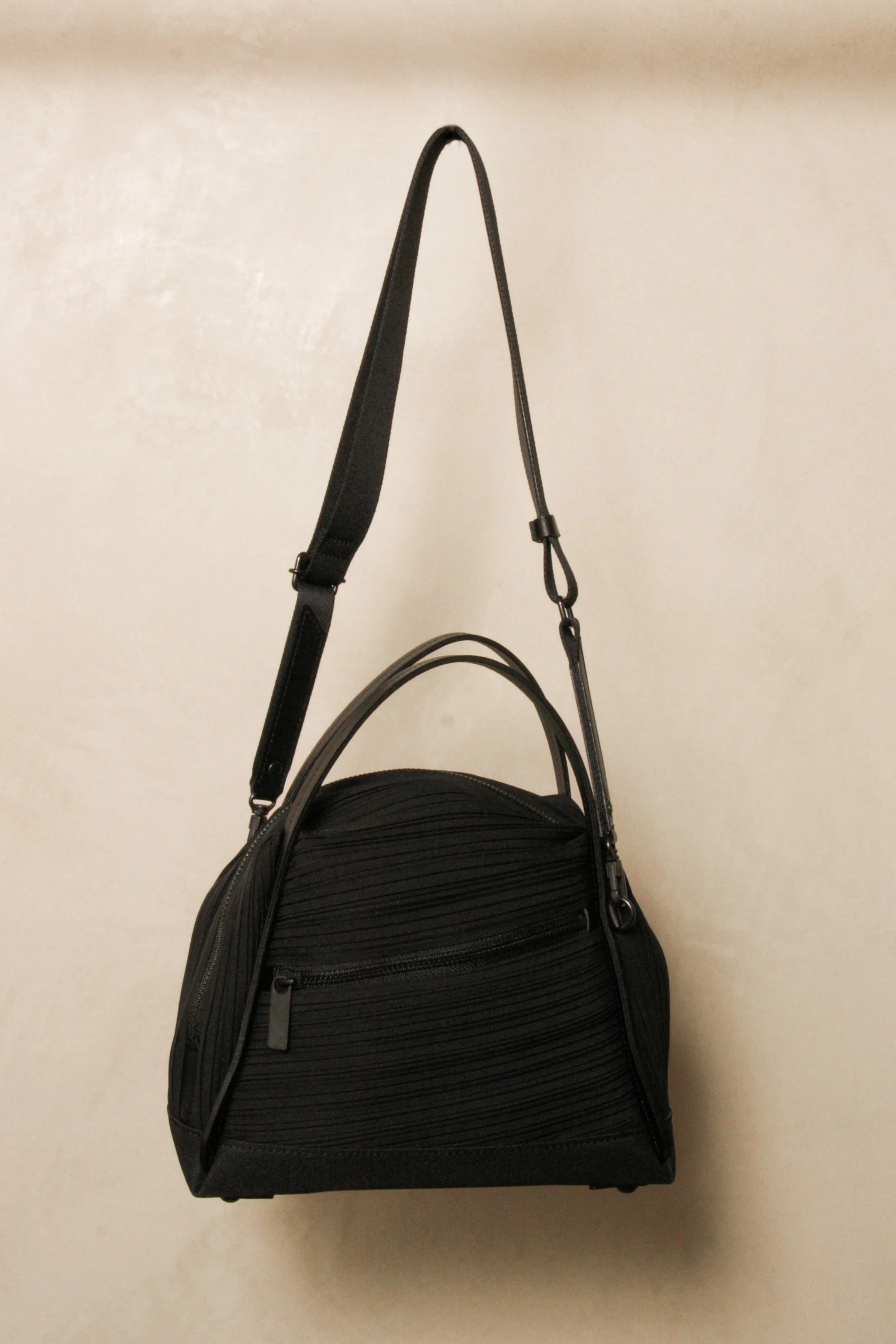 Pleated Crossbody Bag Black