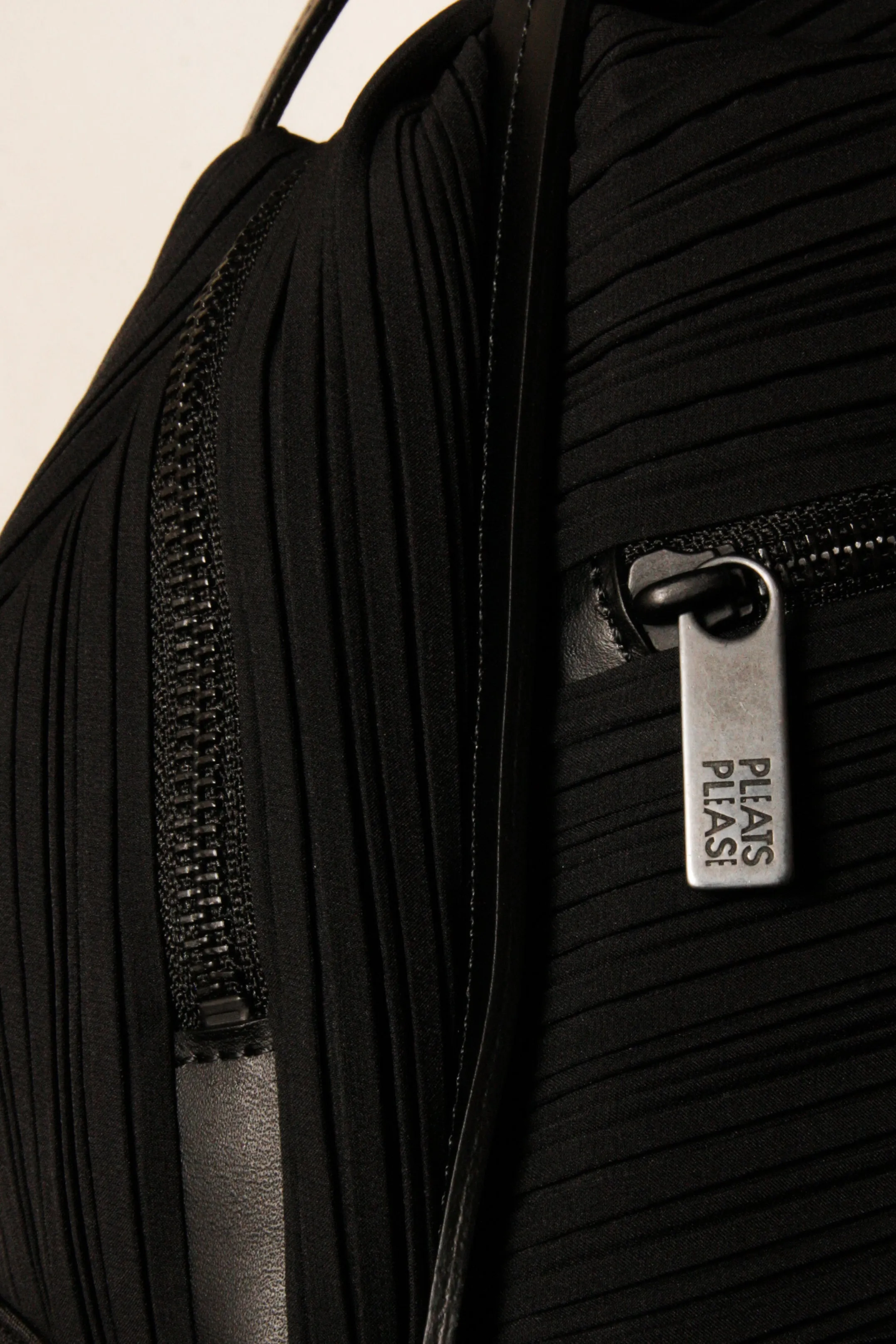 Pleated Crossbody Bag Black