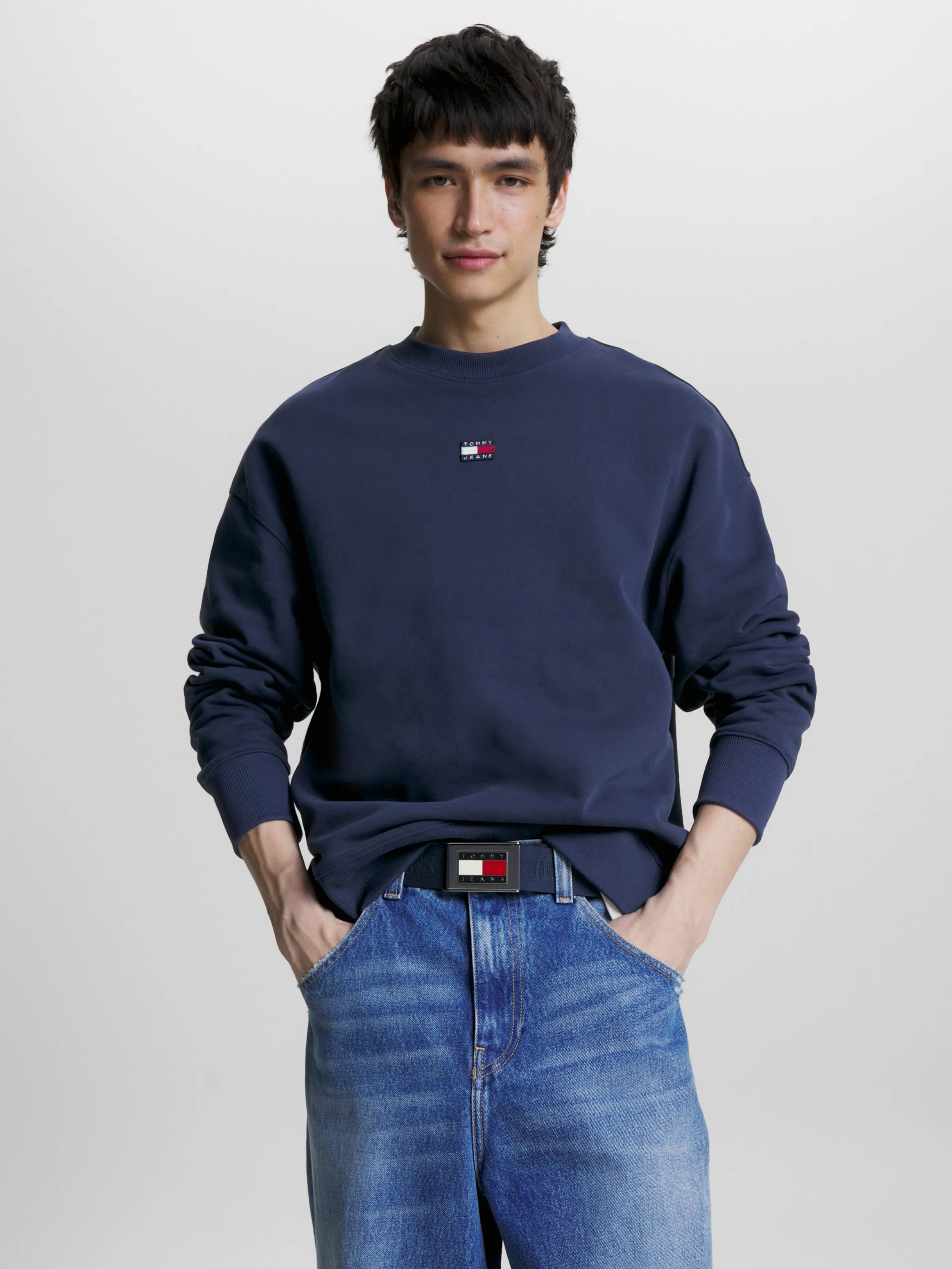 Relaxed Fit Badge Sweatshirt | Sweatshirts & Hoodies | Tommy Jeans